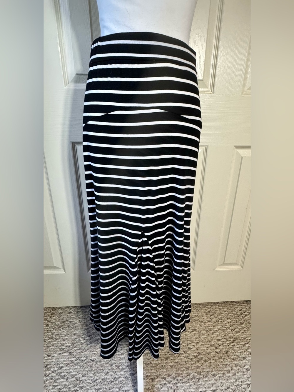 Black & white maxi skirt.